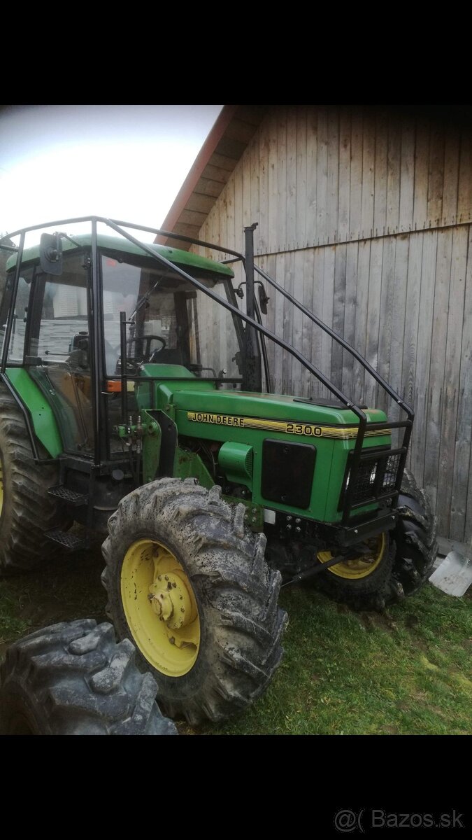 John deere 2300