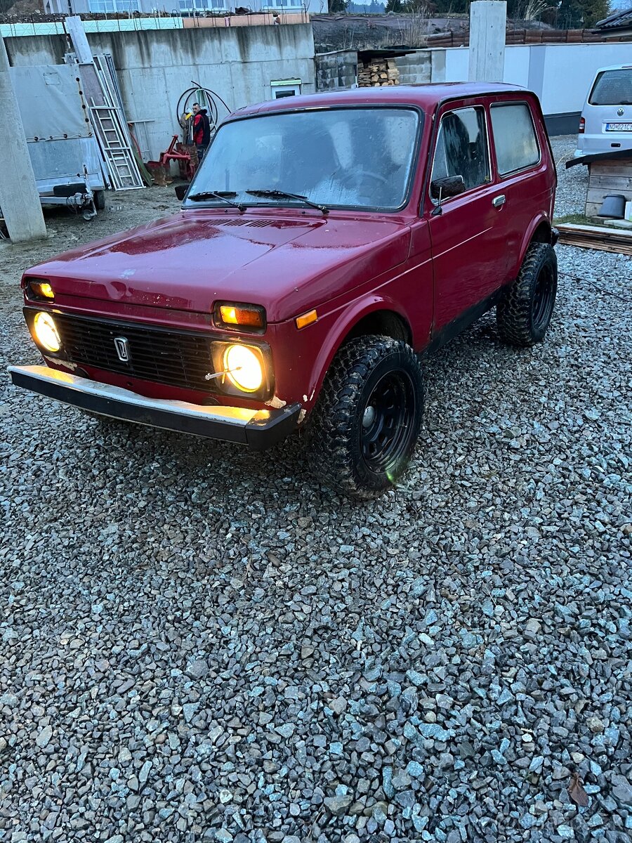 Lada Niva 1.7i bez TP a ŠPZ