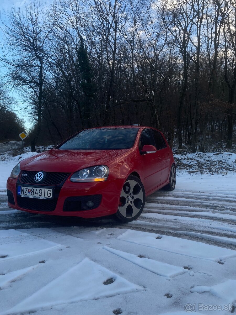 Volkswagen golf GTI 2.0tfsi