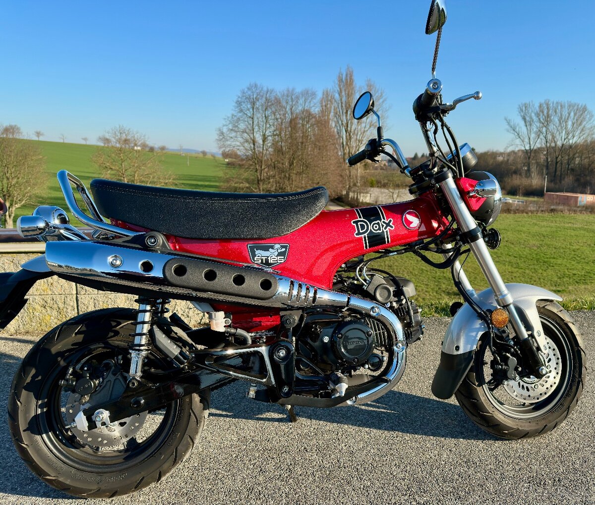 Honda dax 125 / vodičský preukaz B / spotreba 1,5l