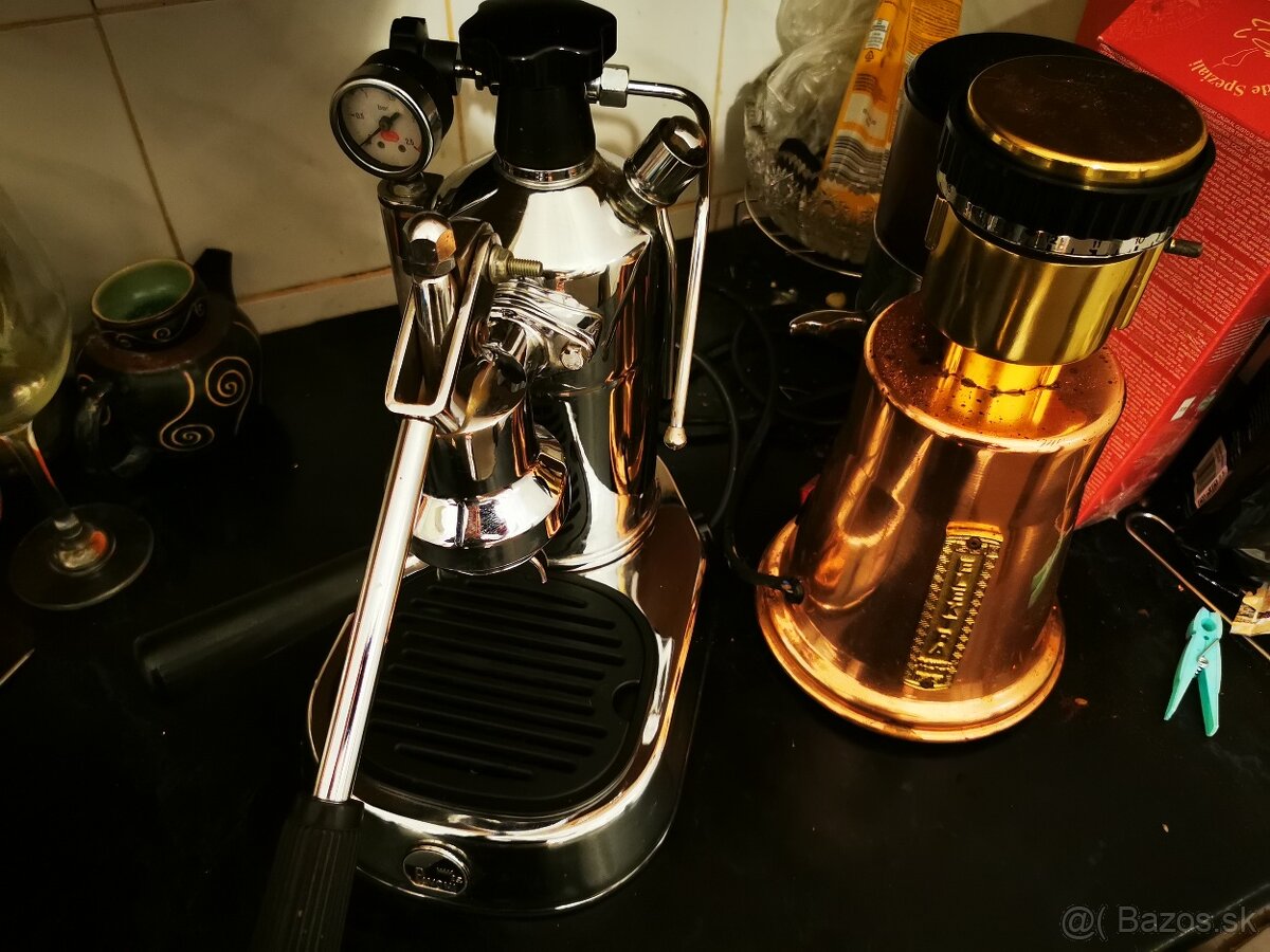 La pavoni manuálny kávovar