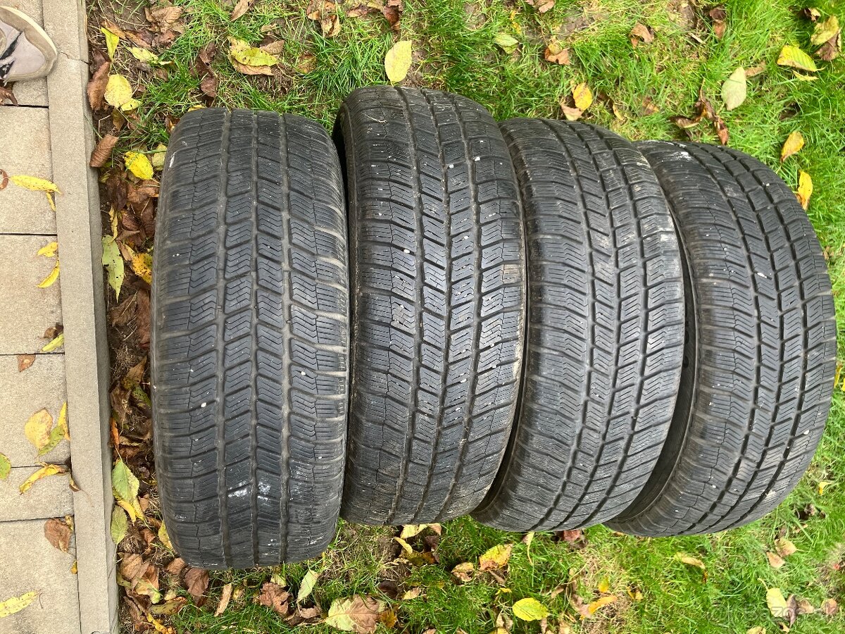 Sada zimne pneu 205/55 R16 Barum Polaris