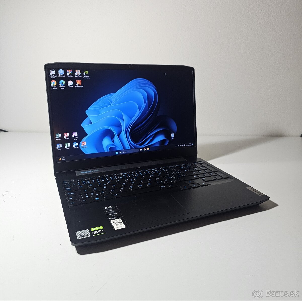 Herný notebook Lenovo i7 GTX 1650 ti RAM 16 GB