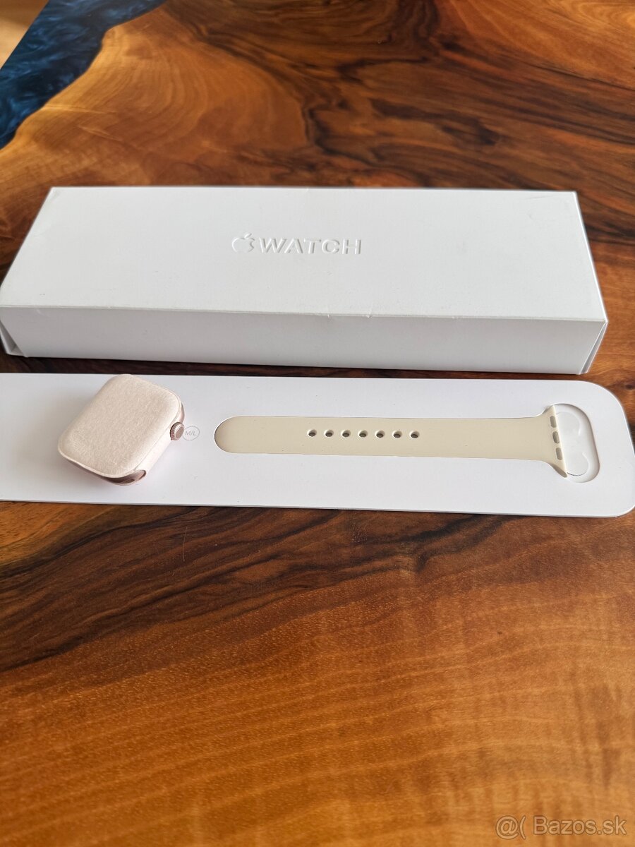 Apple Watch 10 42mm Gold nepoužívané záruka