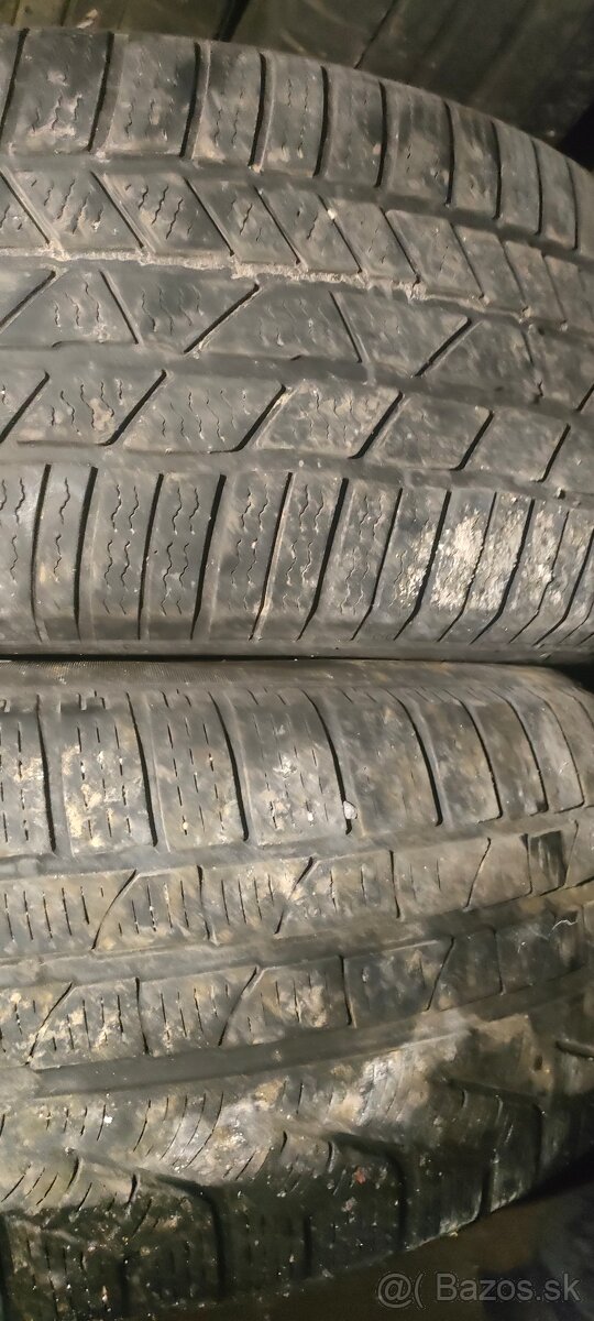 235/55R17 99H