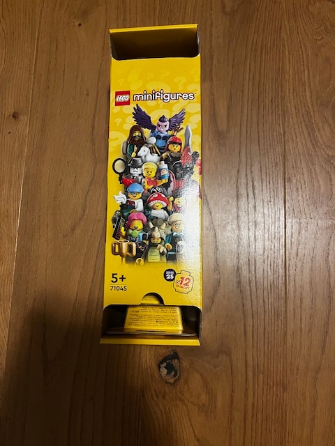 Lego 25 séria minifigúrok - kompletná (71045)
