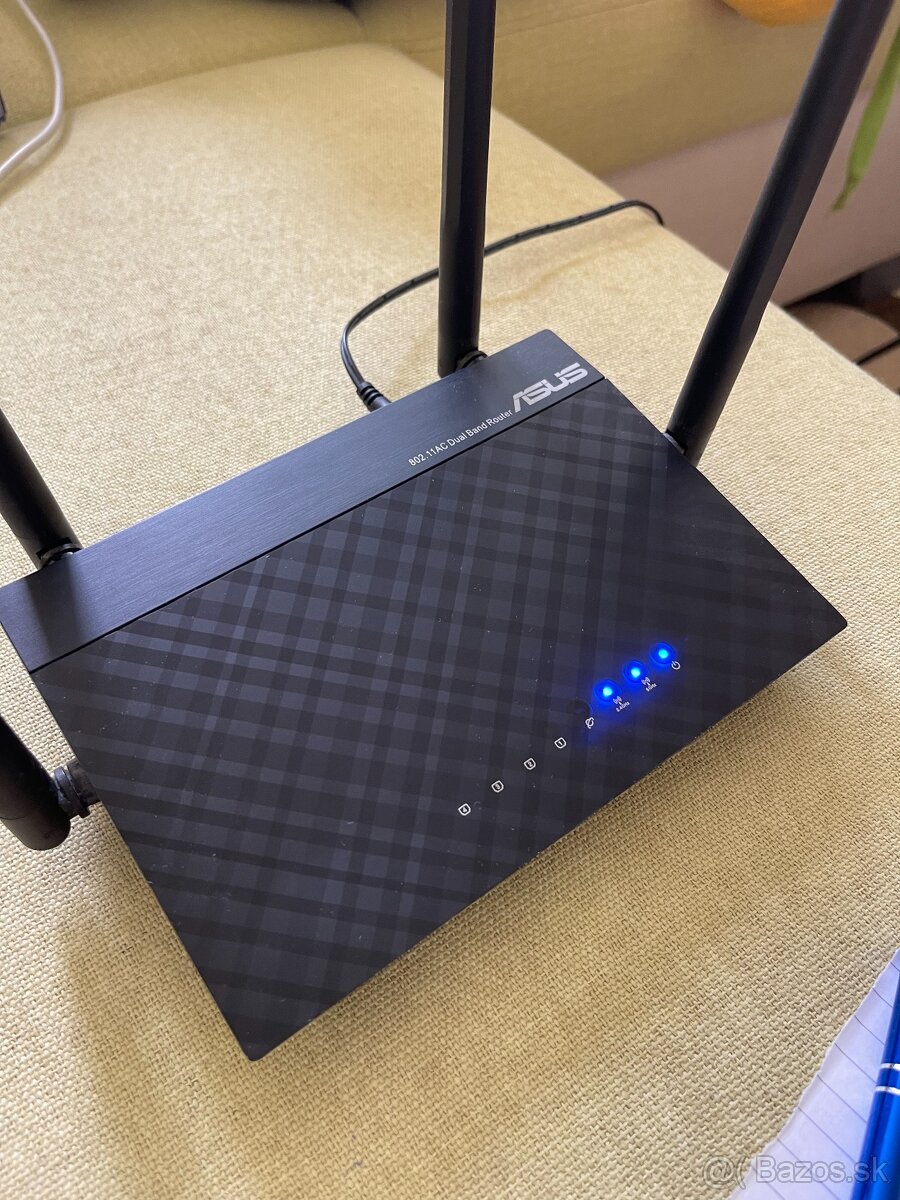 wifi router Asus RT-AC1200 V2