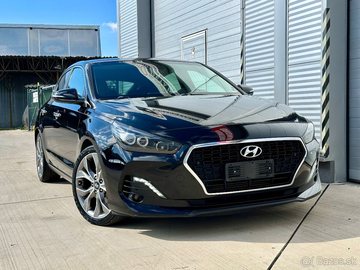 Hyundai i30 Fastback 1.4 T-GDi Style 103 kW DCT 2018