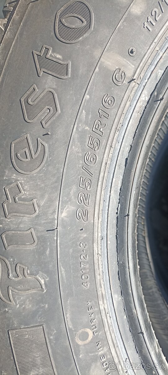 225/65 r16 C 1ks