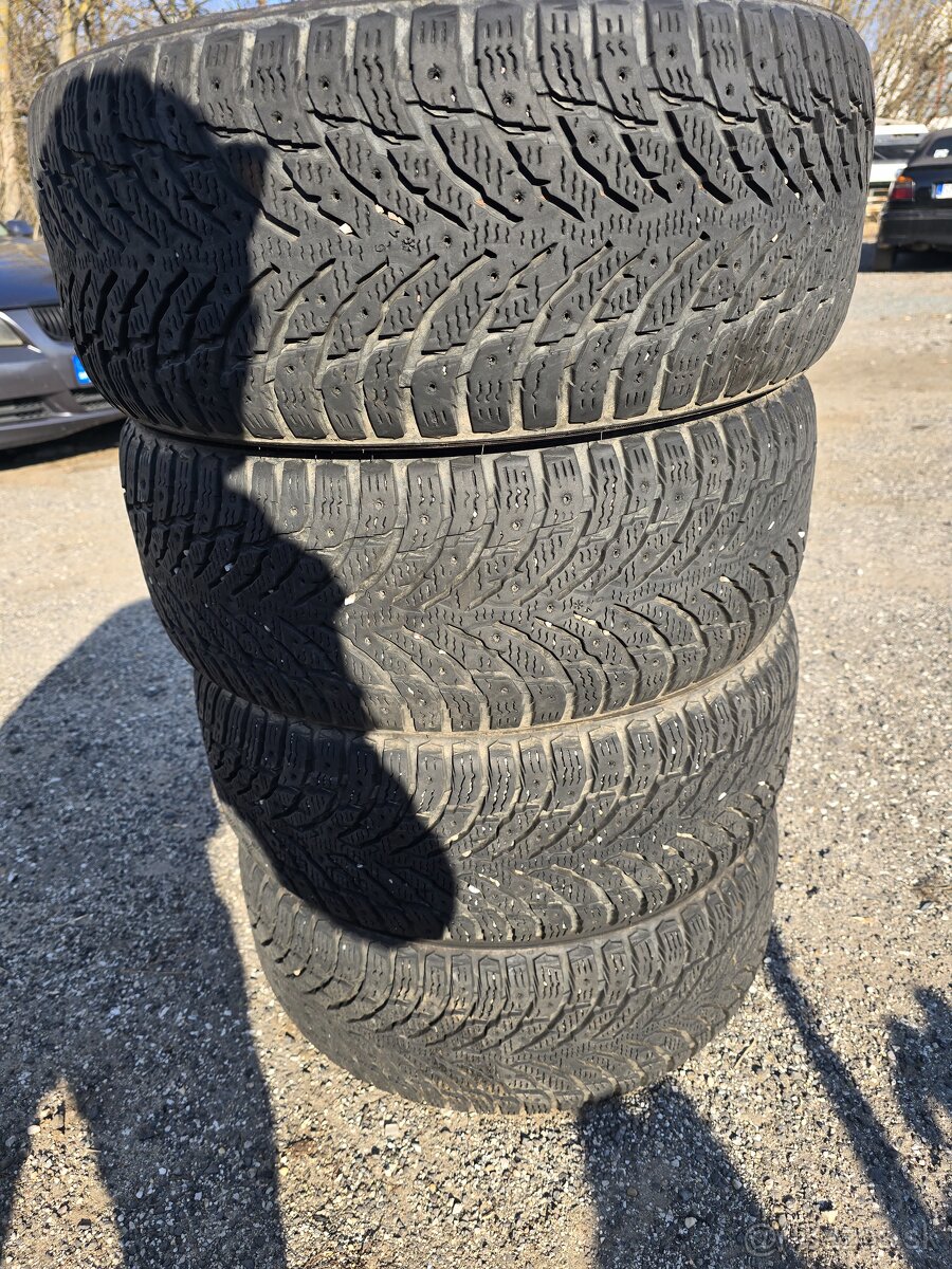 Nokian 225/50 r17