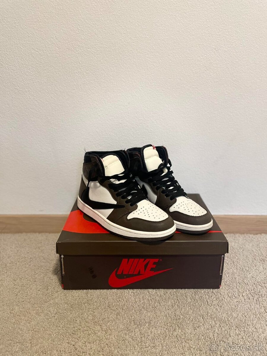 Travis Scott x Air Jordan 1 Retro High OG "Mocha" (41size)