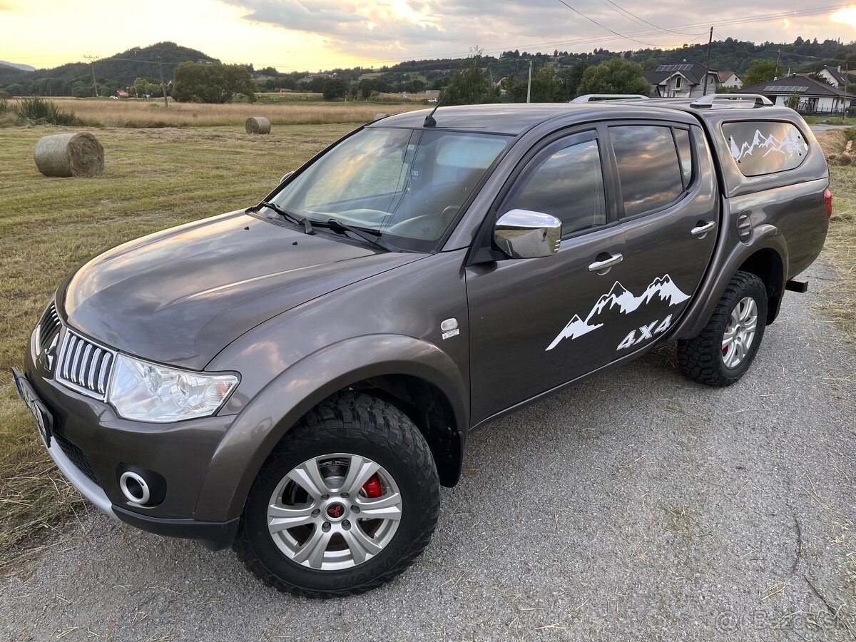 MITSUBISHI L200 2,5DID 131kw kožený paket r.v.2013