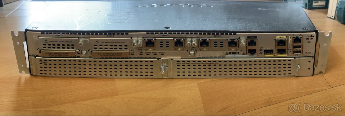 Router CISCO 2921/K9 08