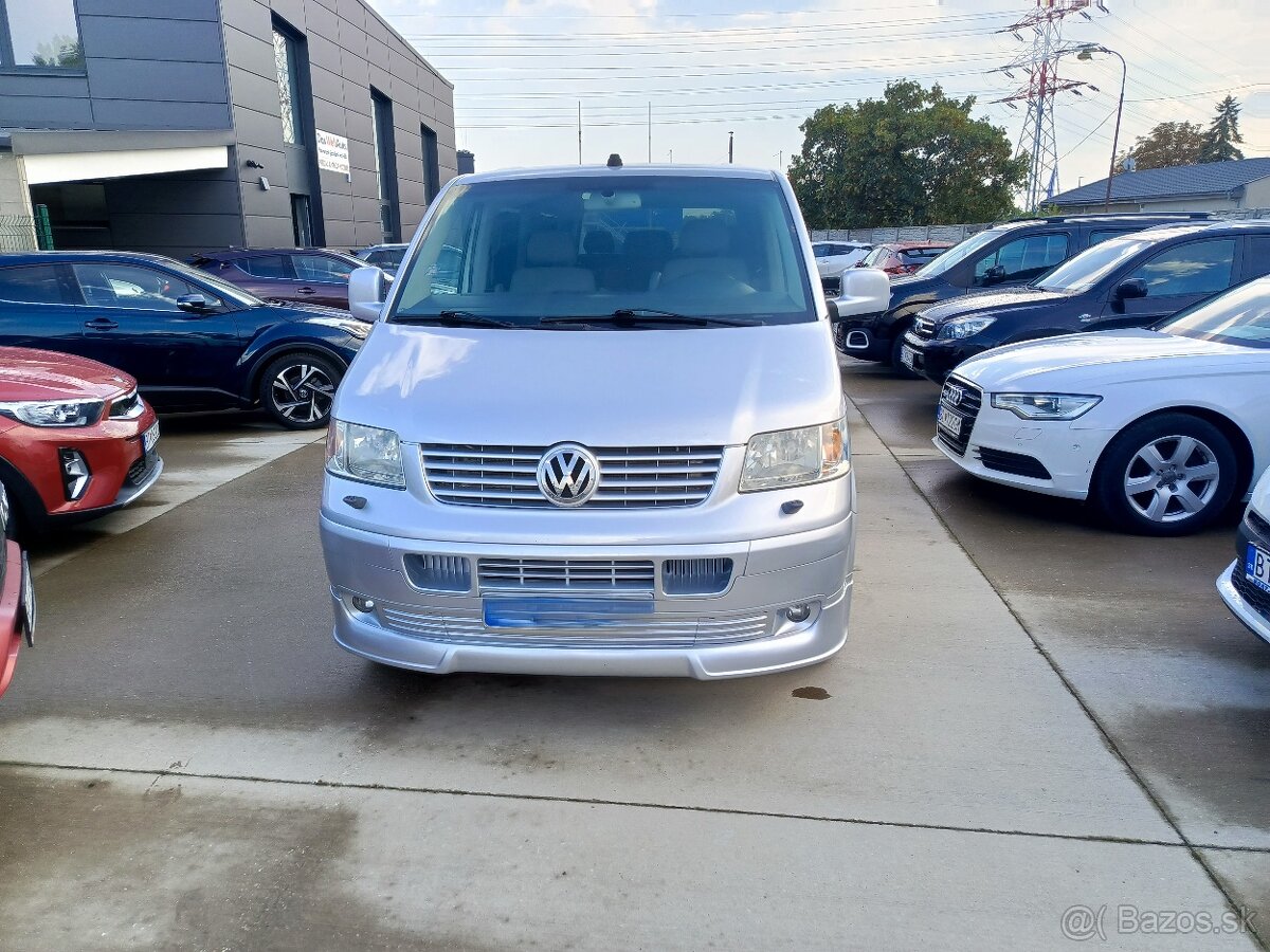 VW Caravelle 2,5 TDI 128 kW Tiptronic Long 9 miest