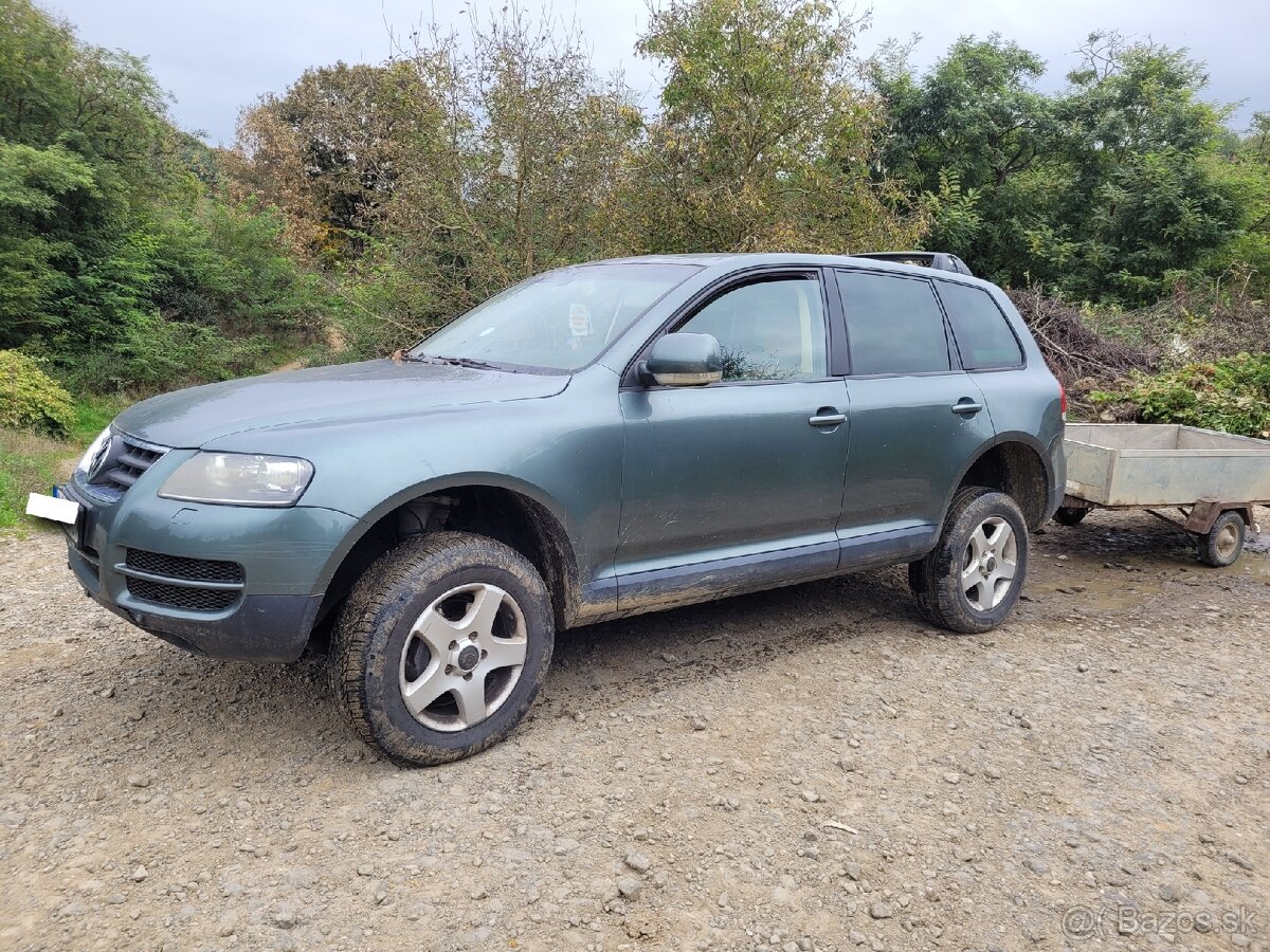 Volkswagen Touareg 3.0 165kw -Plne pojazdný