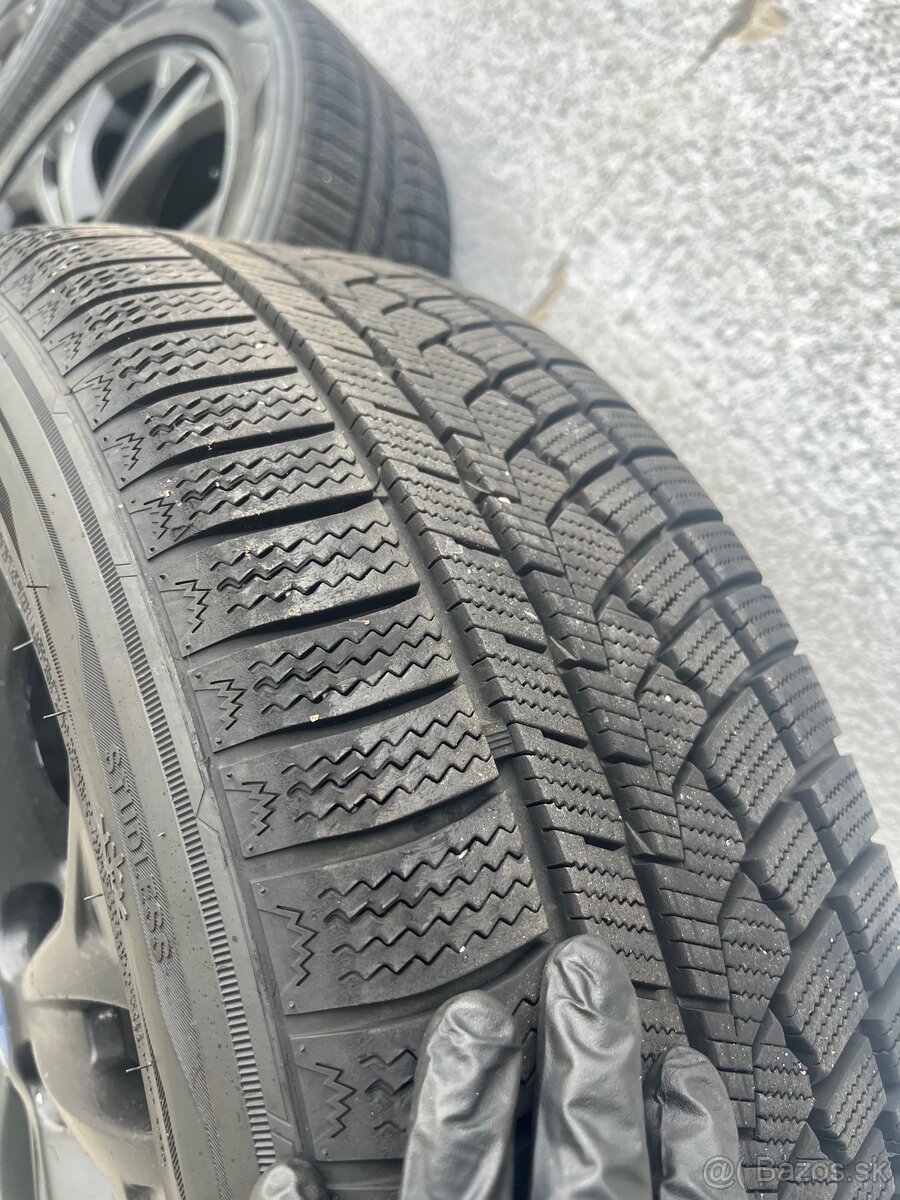 ZIMNÉ PNEU 215/55R17 ZETEX DOT:2022 7+mm