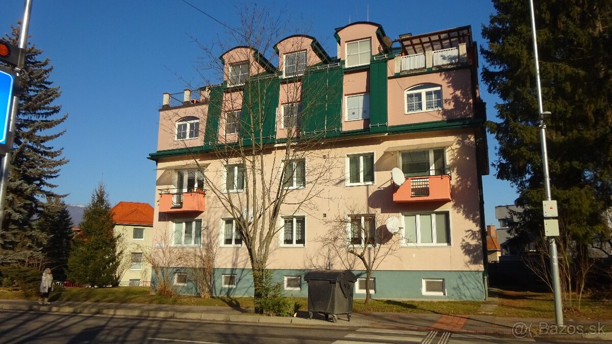 Tehlový 2-izbový byt (58 m²) s balkónom, B. Bystrica-Uhlisko