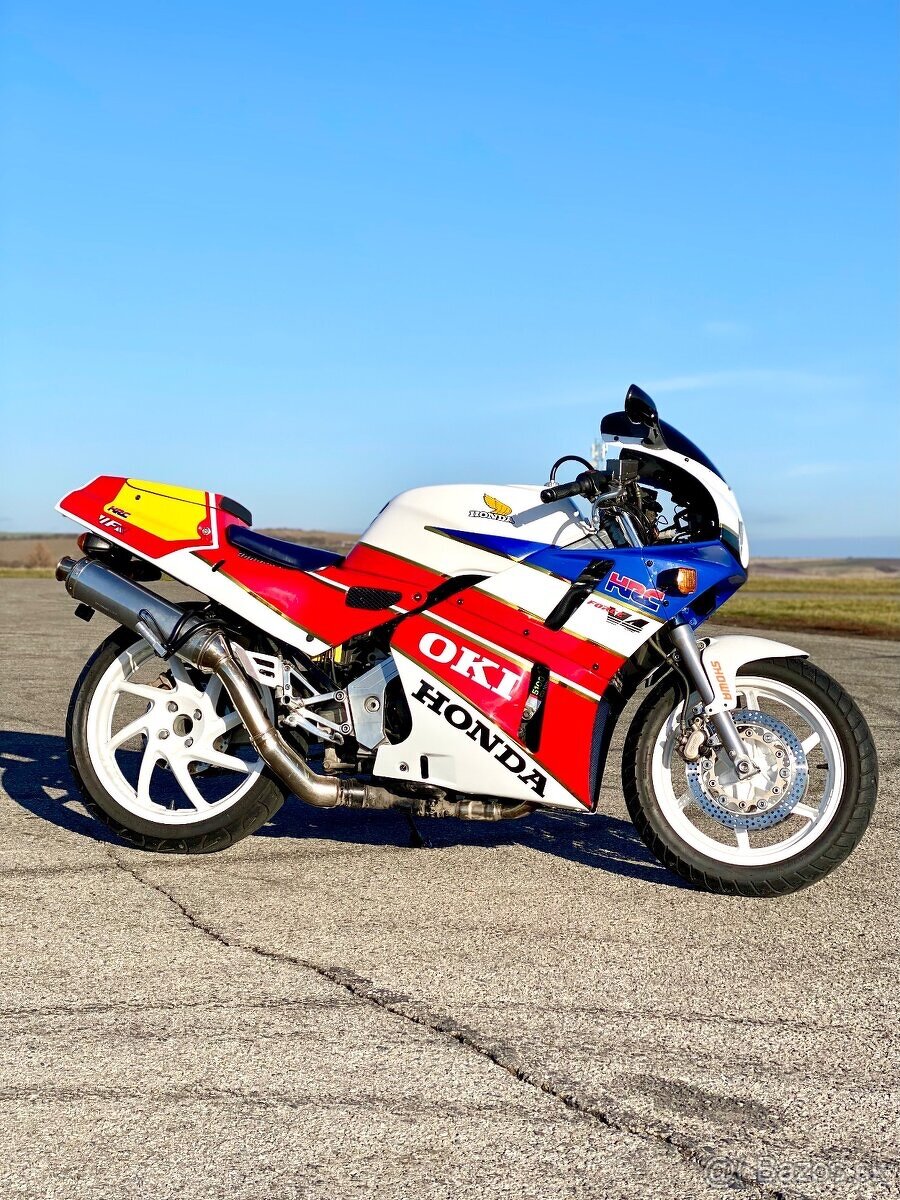 Honda VFR400R 88