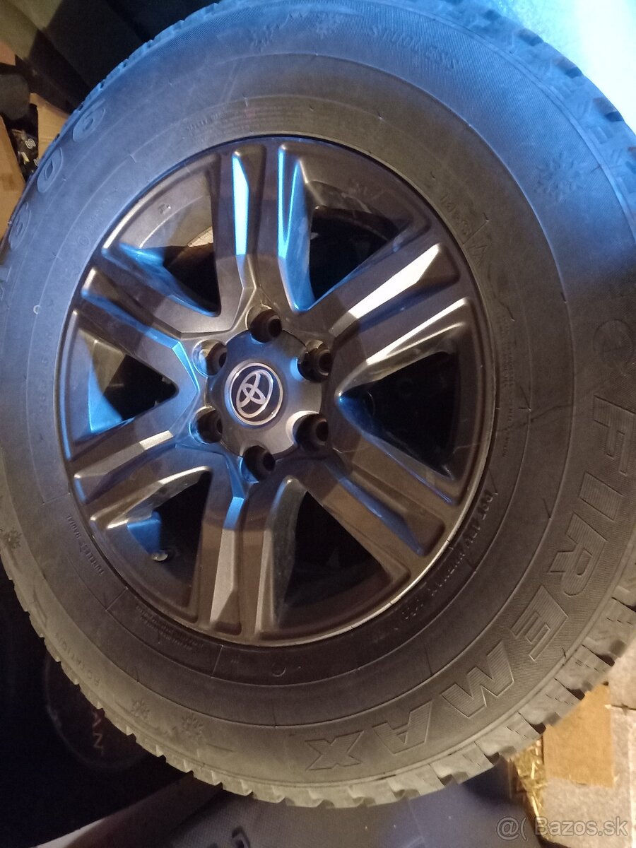 Hilux sada kolies, disky toyota  265/65 R17