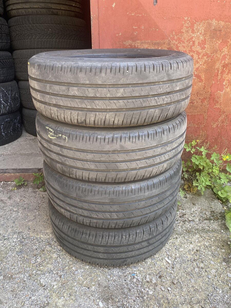 215/60 r16 dunlop