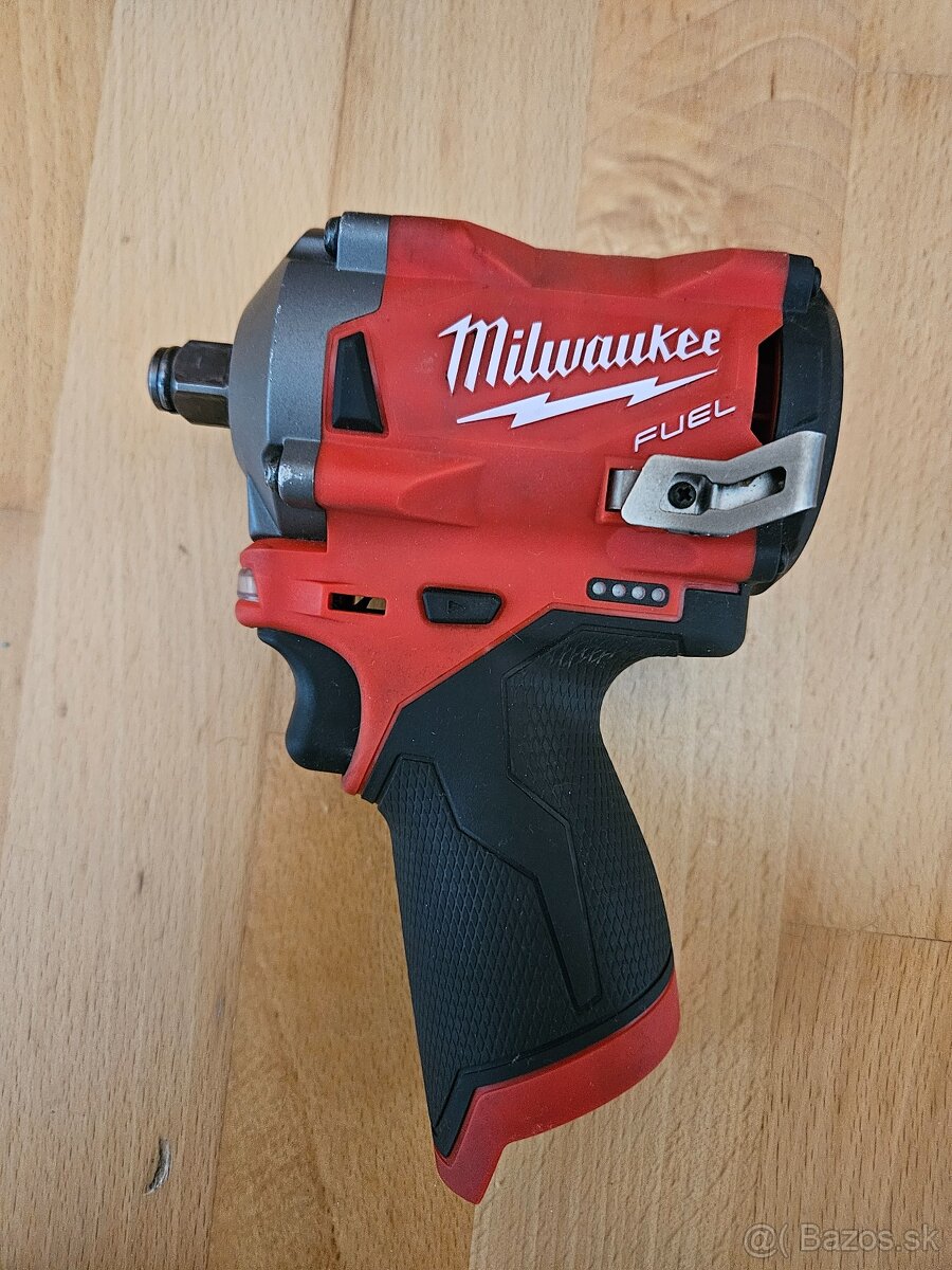 Razovy utahovak Milwaukee M12 FIWF12-0 1/2 339nm