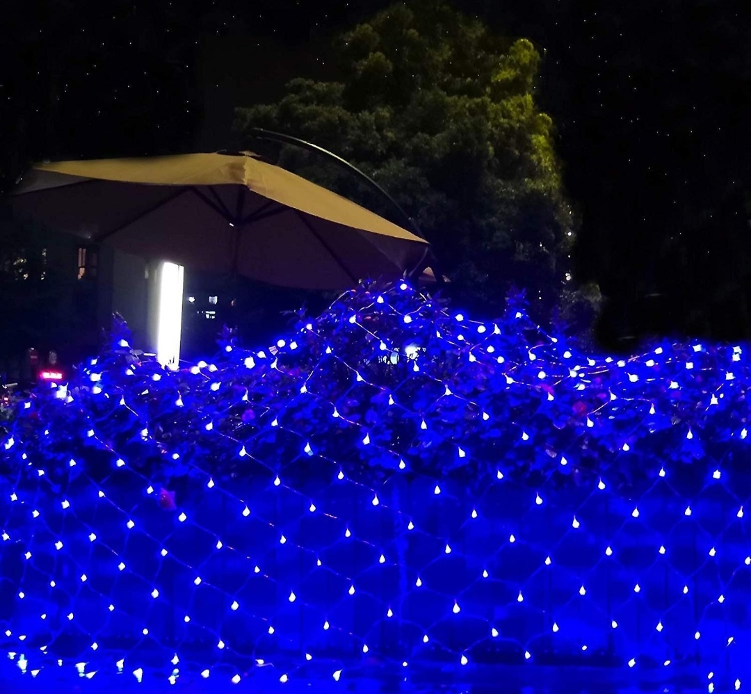 Vianočné osvetlenie-Svetelná sieť 3x2m 204 led