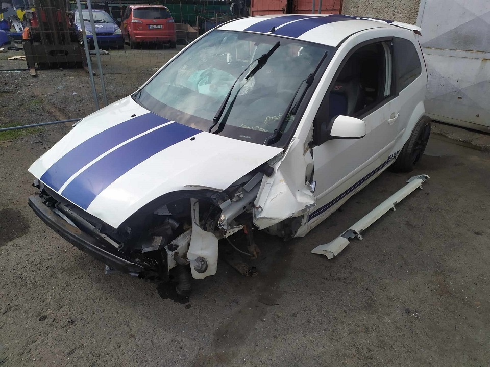 12 Ford Fiesta 3dvéř, ST150 110kW, manuál