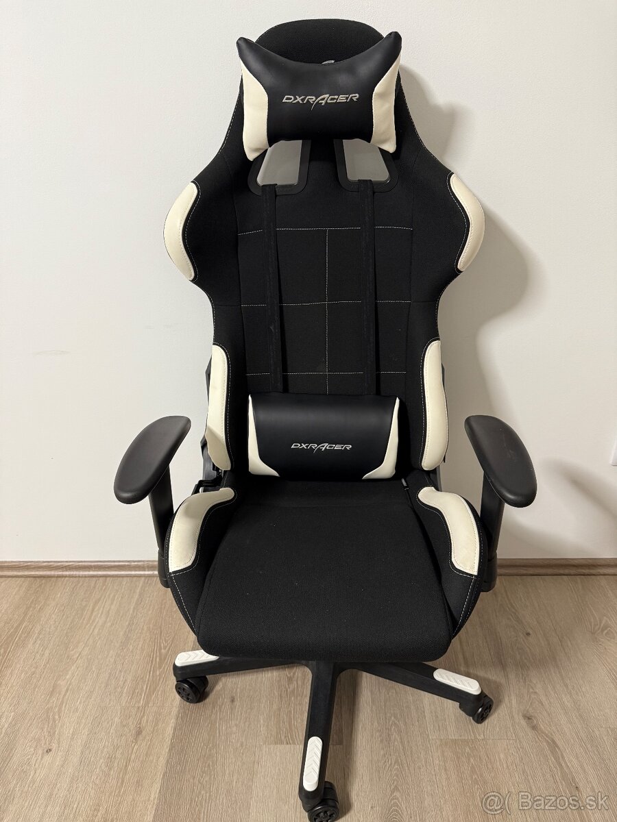 DXracer herná stolička