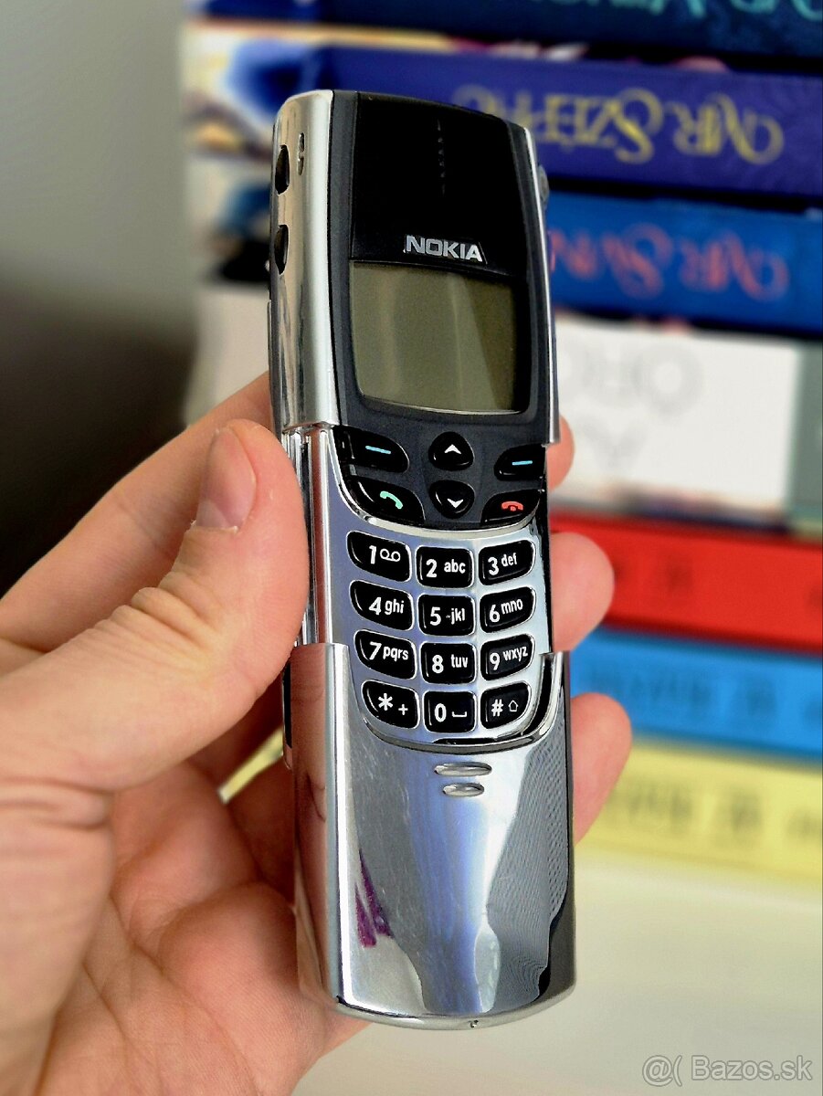 NOKIA 8810 CHROME - TOP STAV + ÚPLNE NOVÁ CHRÓMOVÁ BATERKA