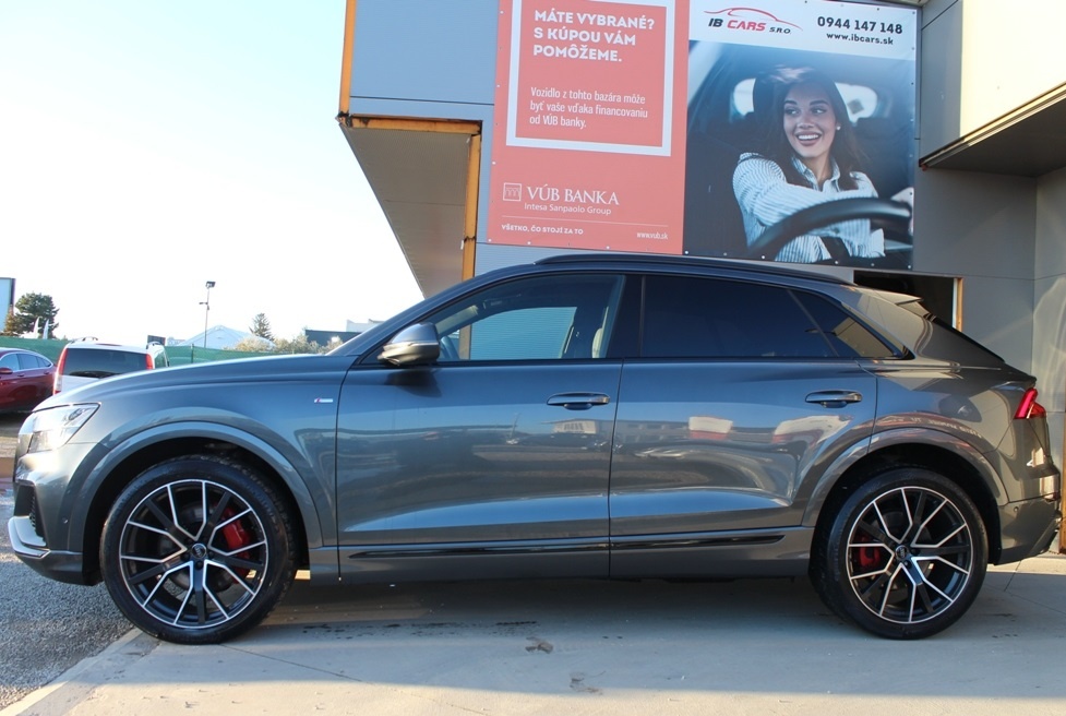 Audi Q8 S-Line Quattro Panorama Dovieranie dverí 210kW 286PS