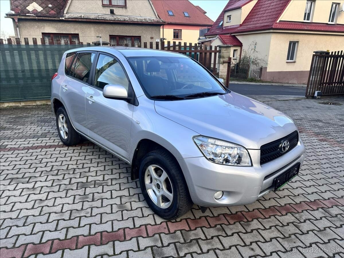 Toyota RAV4 2.0 112kW 2008 186856km VVT-i 1.majitel TAŽNÉ