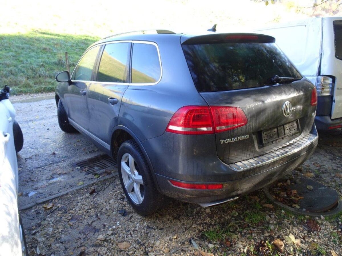 Volkswagen Touareg 3.0 TDi, 180kw, 2014 Rozpredam