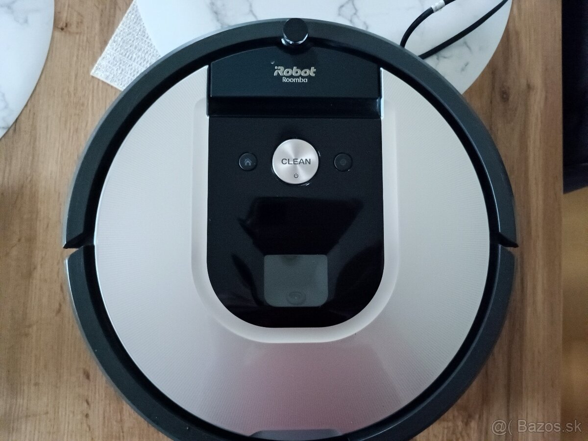 Predám robotický vysávač Roomba 965