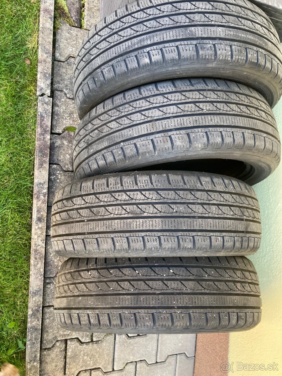 Zimné pneumatiky 205/55 r17