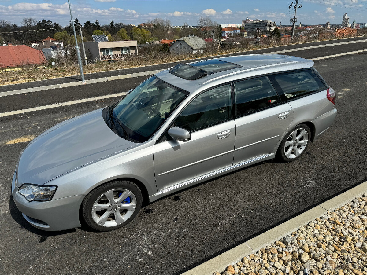 Subaru Legacy 3.0, H6