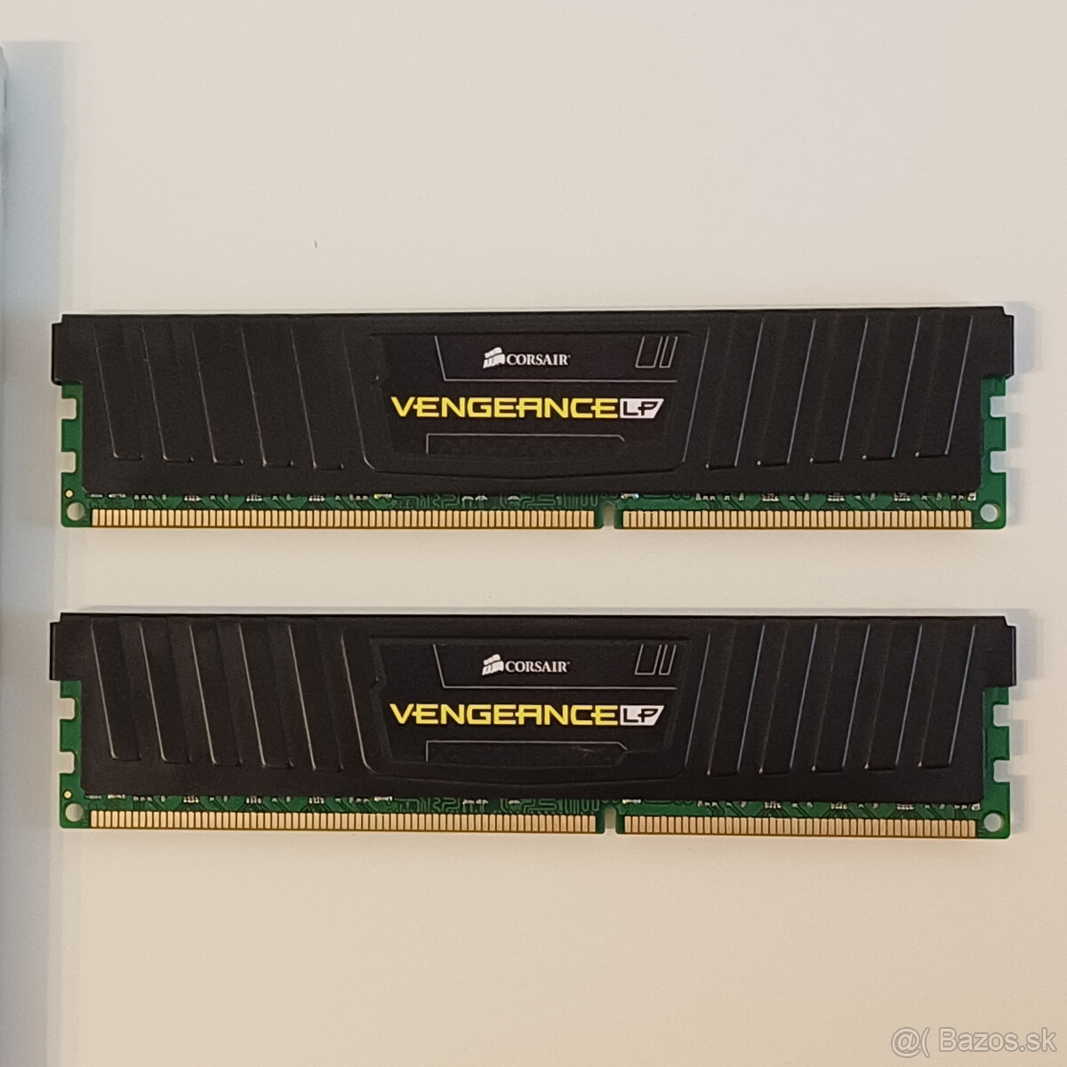 Corsair 16GB DDR3 1600MHz CL10 (2x8GB)