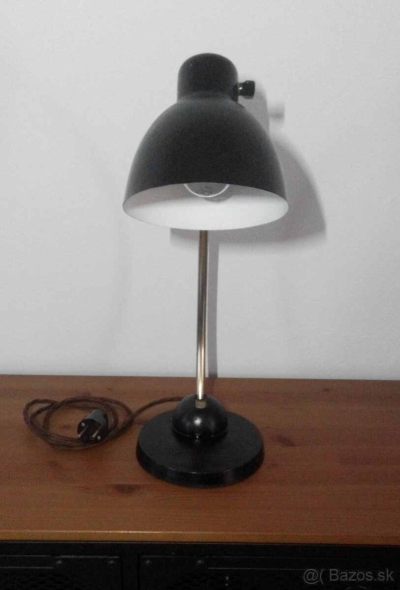 Industriální stolní lampa ve stylu Bauhaus, značka Schaco