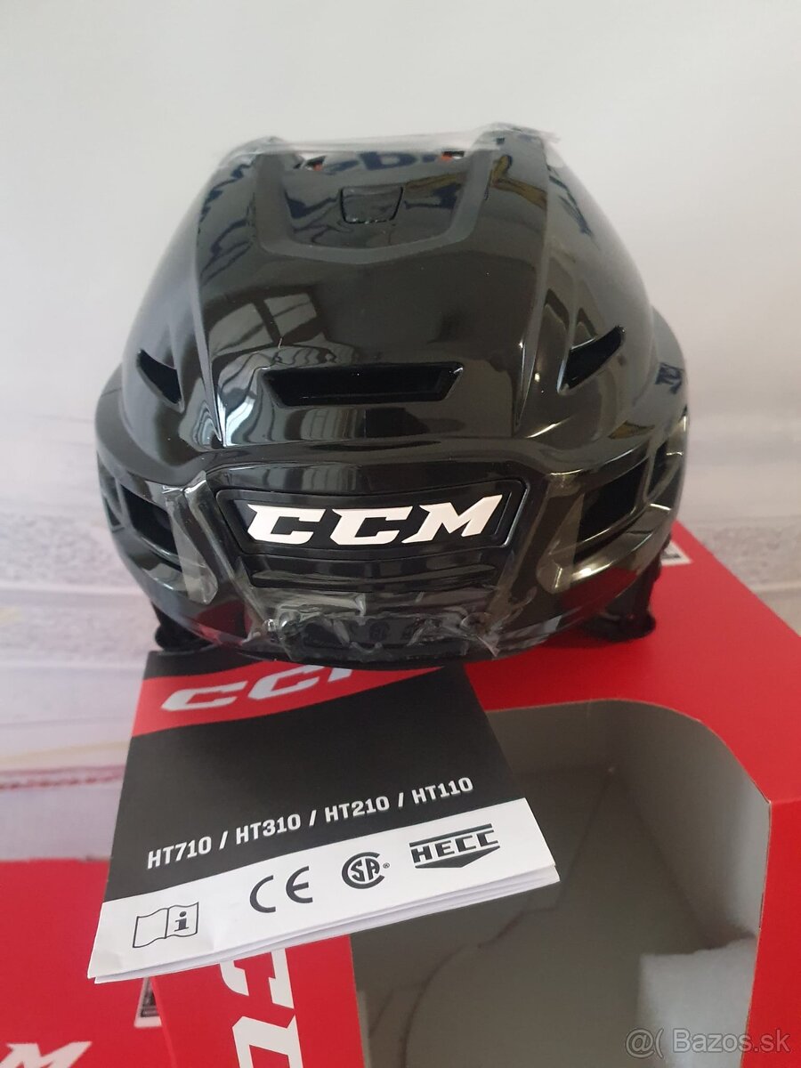 CCM TACKS 710 - L čierna prilba nová, lacno