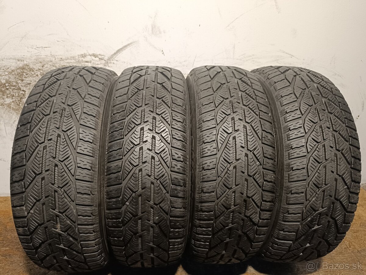 215/60 R16 Zimné pneumatiky Kormoran Snow 4 kusy