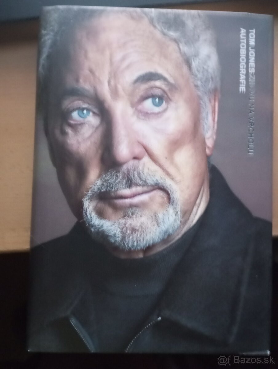 TOM JONES ZNOVU NA VRCHOLU