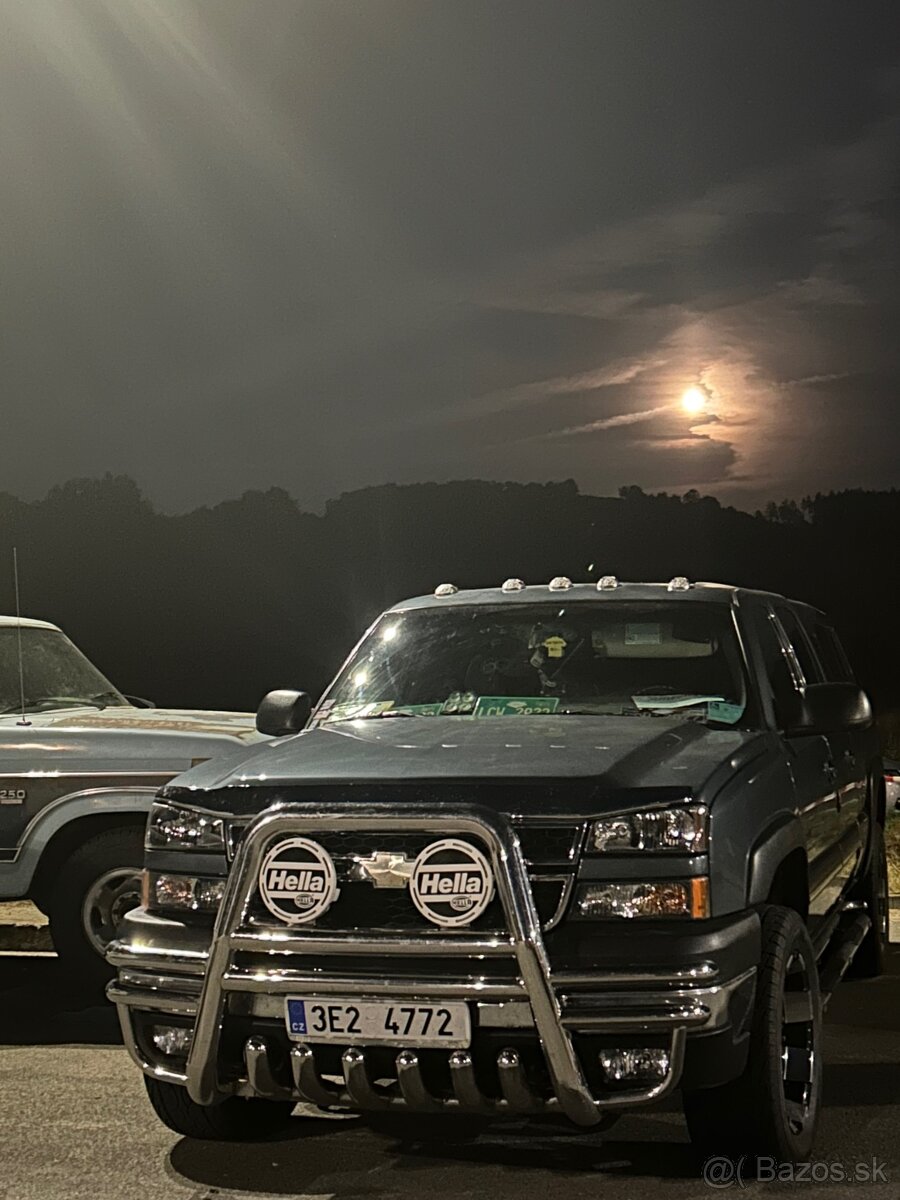 prodám Chevrolet Silverado 6,6TDi 4x4 6st.automat