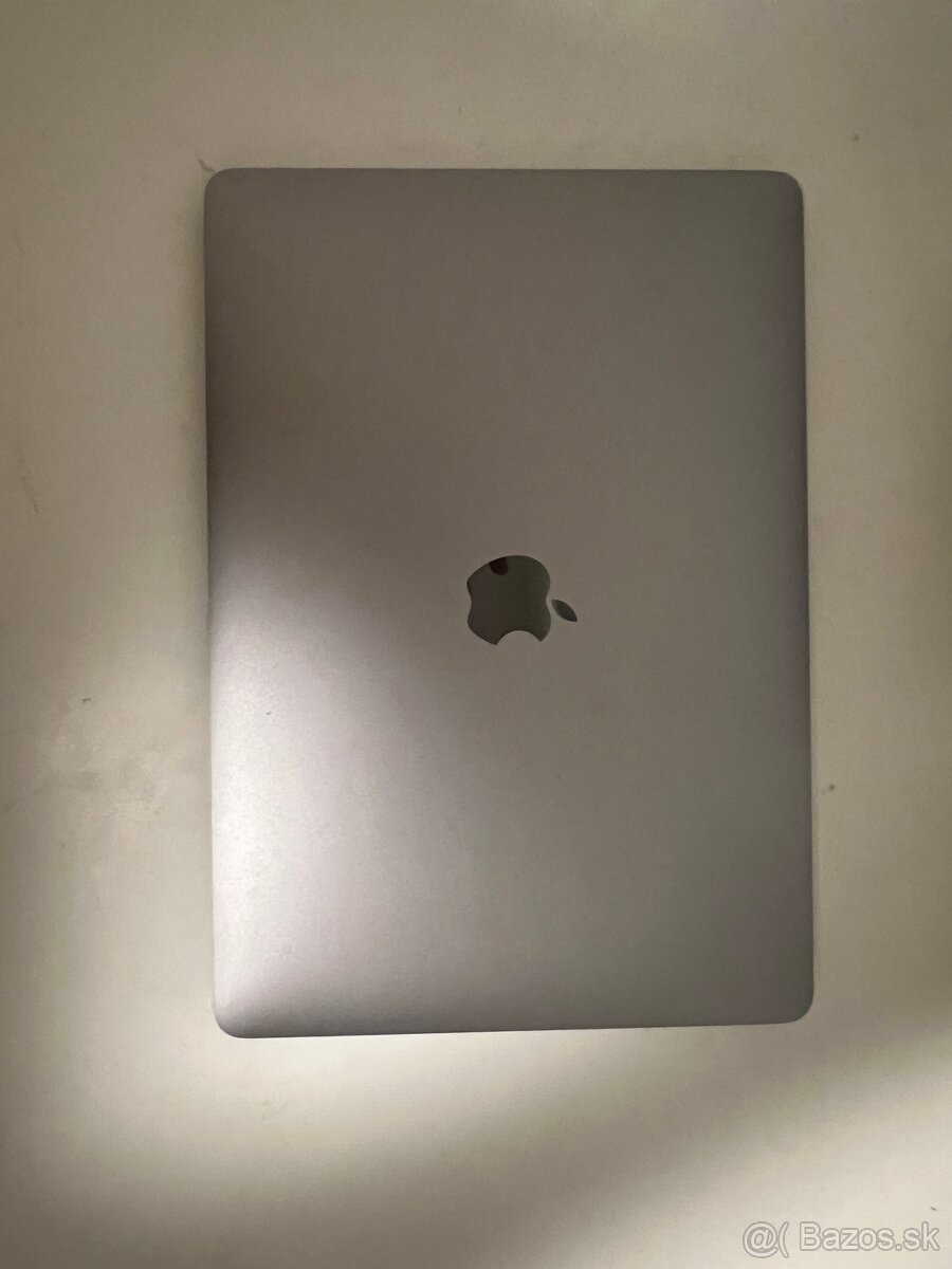 Apple MacBook Pro 13-palcový 128 GB i5 čip (2017)