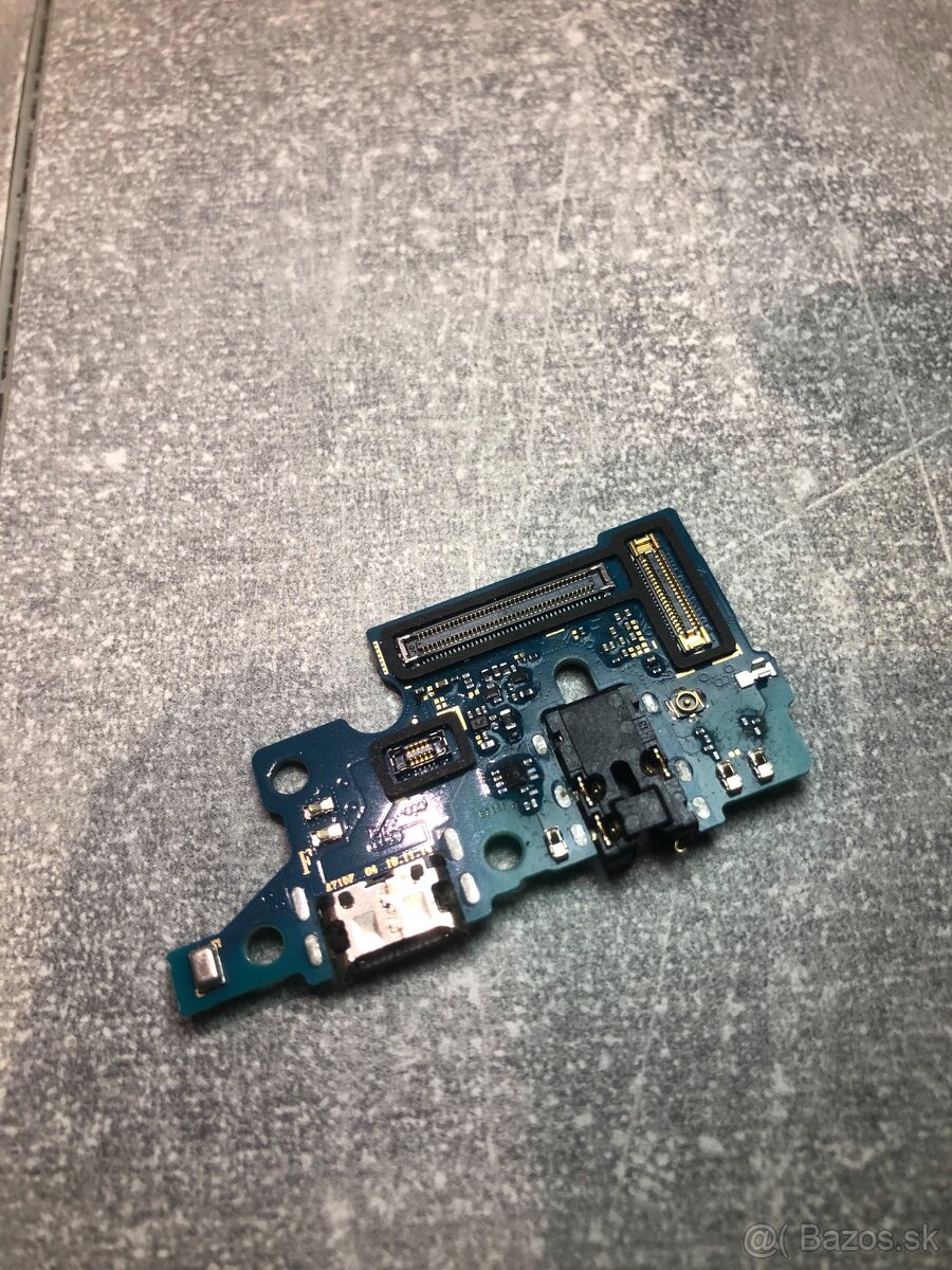 Samsung a71 Nabíjaci konektor PCB doska