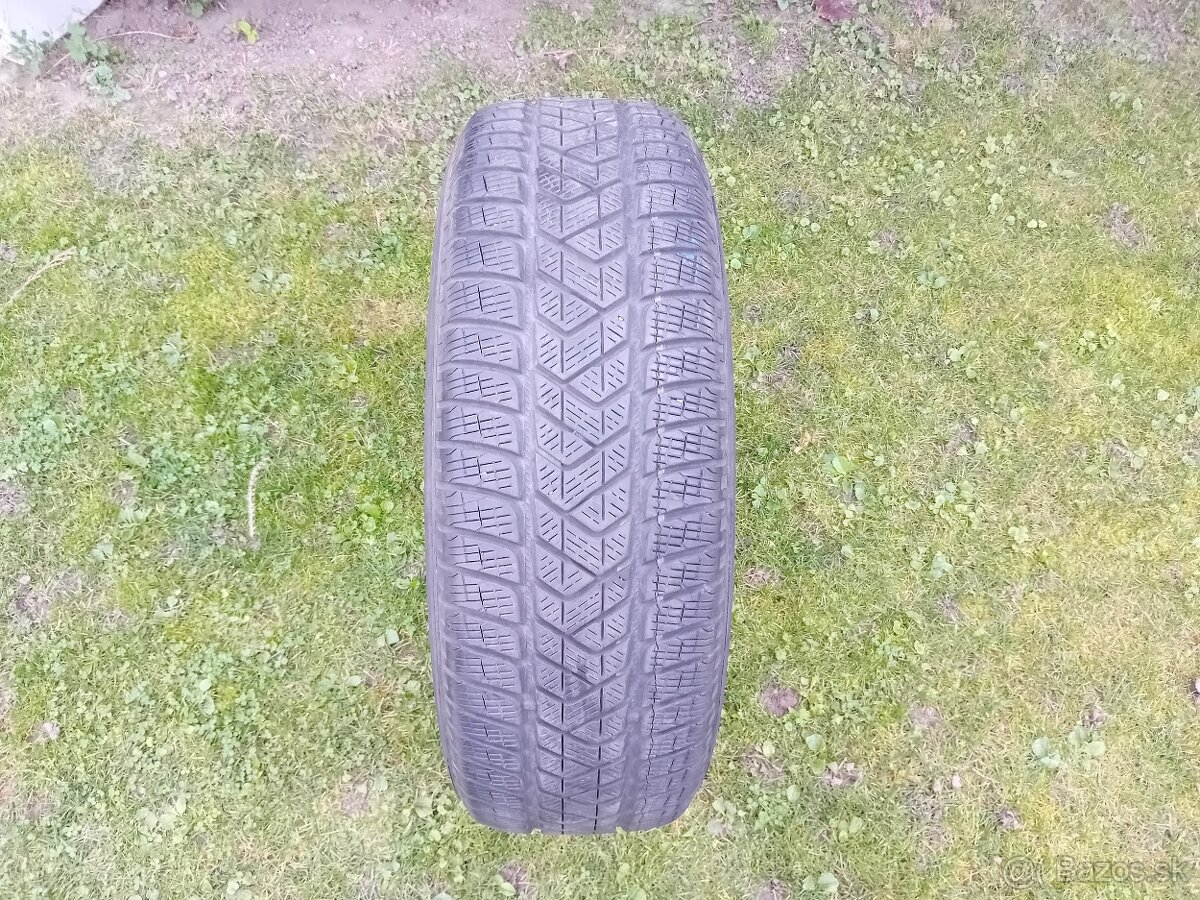 215/65 r17 Pirelli Scorpion, zimné, 4ks, do 7,5mm