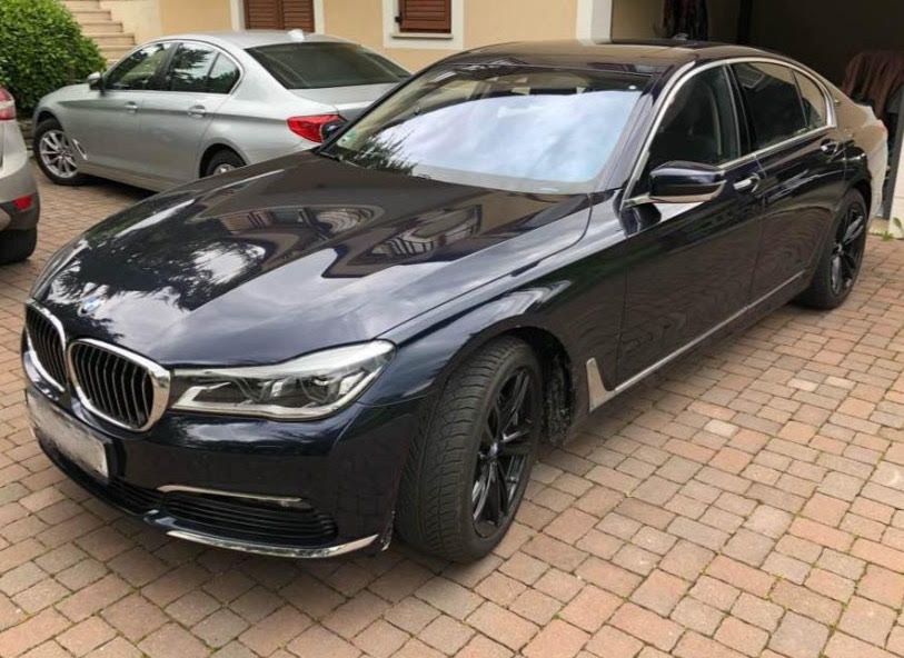 Prenájom vozidiel na svadbu BMW 730d , MAZDA 6 so šoférom