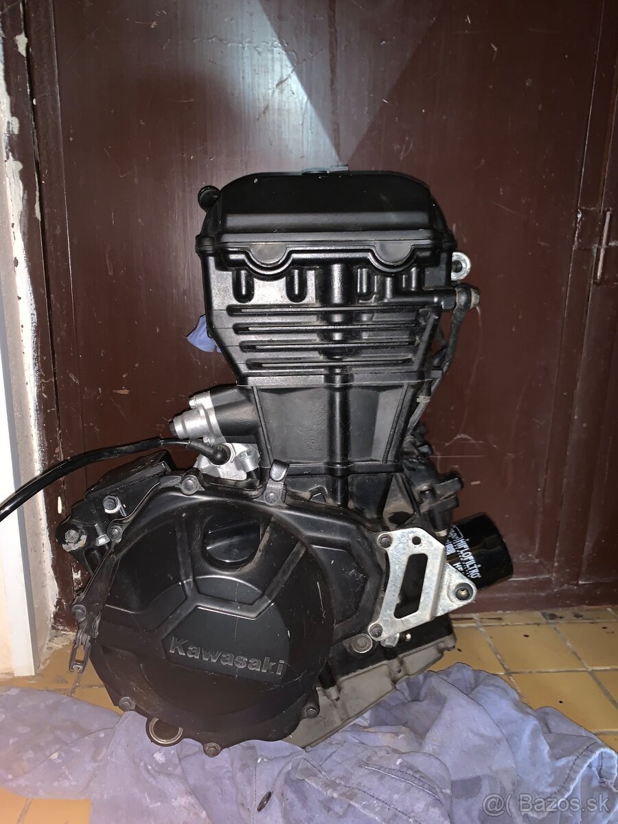 Motor na Kawasaki Ninja 300