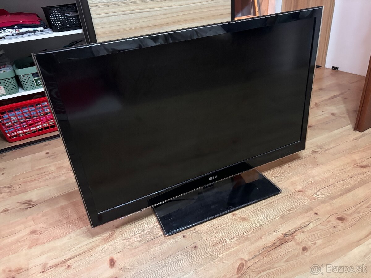 LG televizor 42LW4500. 42 palcov 110 cm uhlopriečka