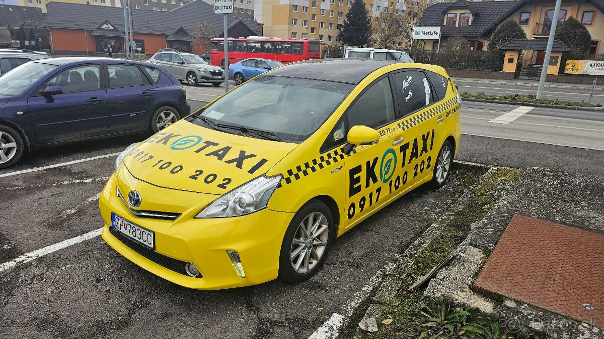 Toyota Prius Plus + LPG