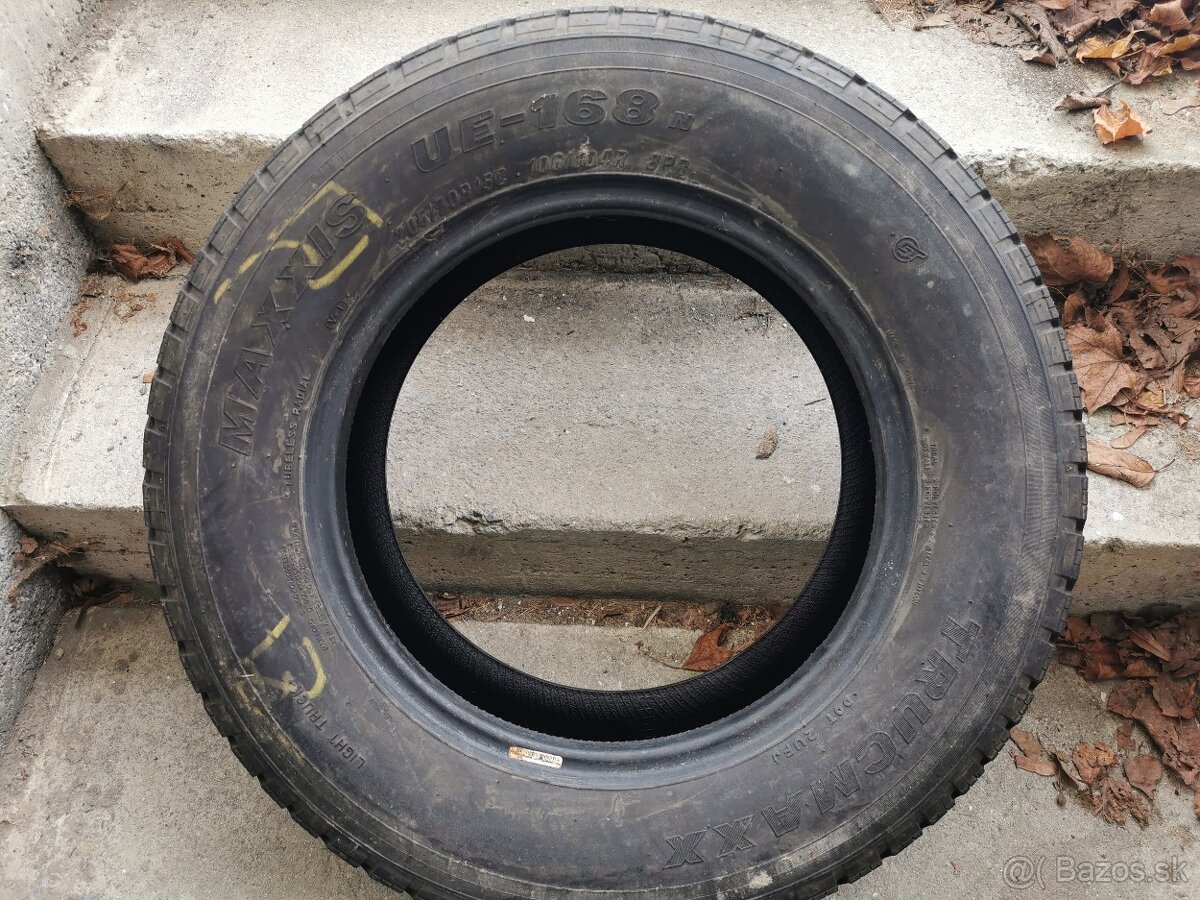 205/70 R15 C