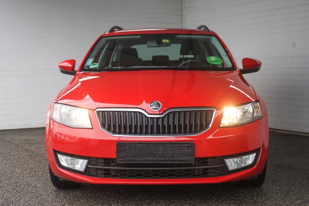 Vymenim ŠKODA OCTAVIA 1.6 TDI 77kw Combi, r.v. 2015, 5-st. m